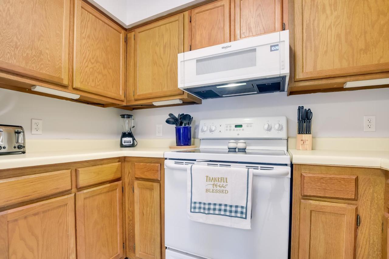 Sunny Condo - Private Ocean Isle Beach Access! 外观 照片
